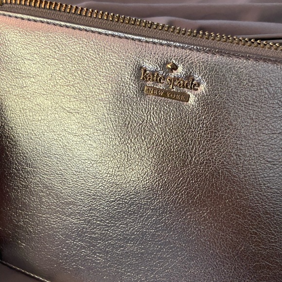 Kate Spade metallic wristlet/pouch - Picture 2 of 3